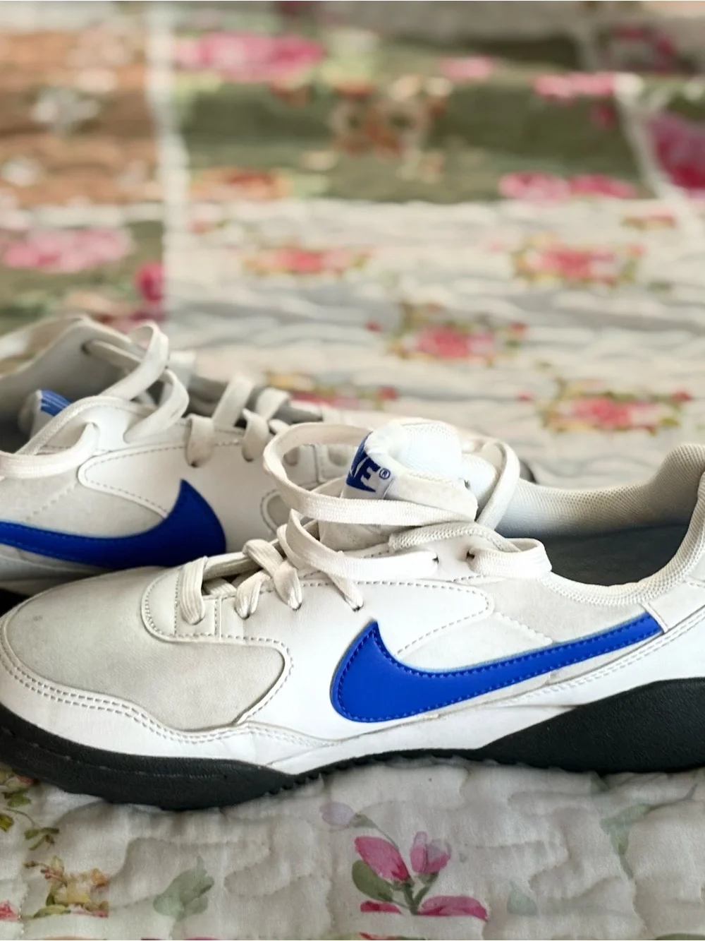 Nike Terra Manta GS (Big Kids) in size 4Y